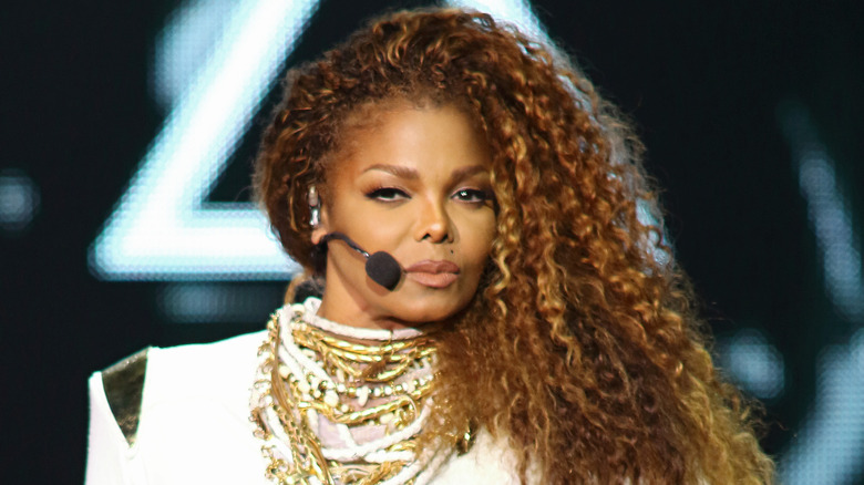 Janet Jackson si esibisce sul palco