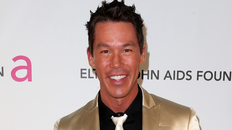 David Bromstad sorride