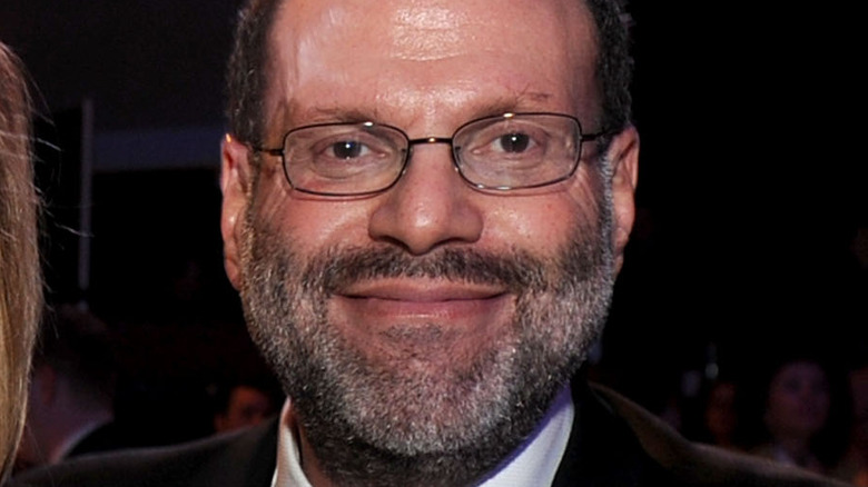 Scott Rudin sorride