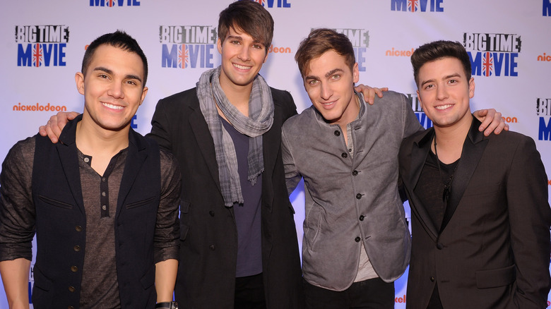 Big Time Rush sorriso alla telecamera