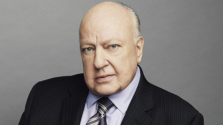 Roger Ailes fissa la telecamera 