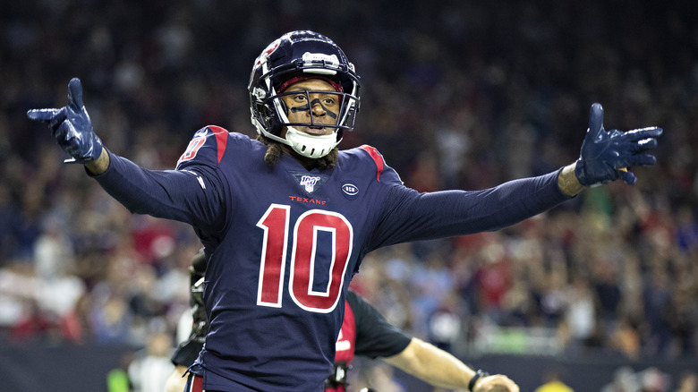 DeAndre Hopkins festeggia un TD