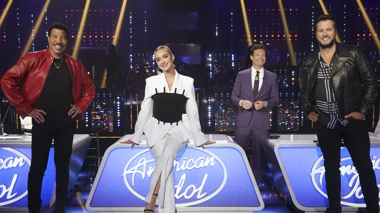 Lionel Richie, Katy Perry, Ryan Seacrest e Luke Bryan in American Idol