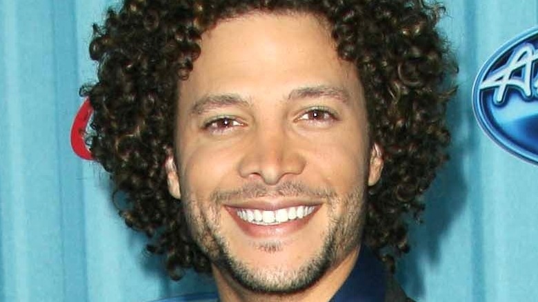 Justin Guarini sorride