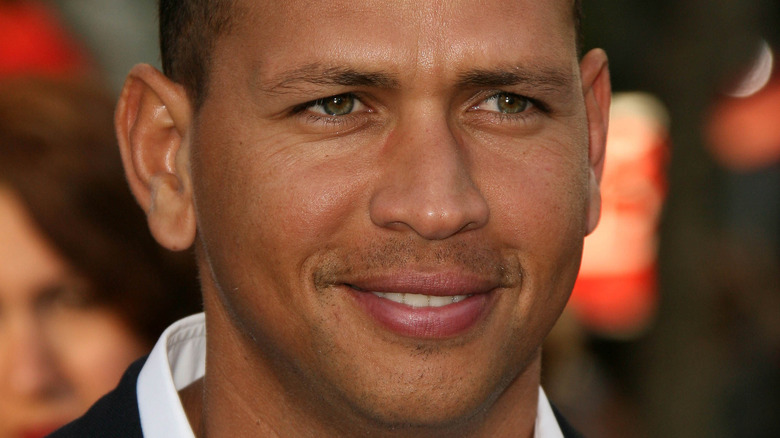 Alex Rodriguez sorride