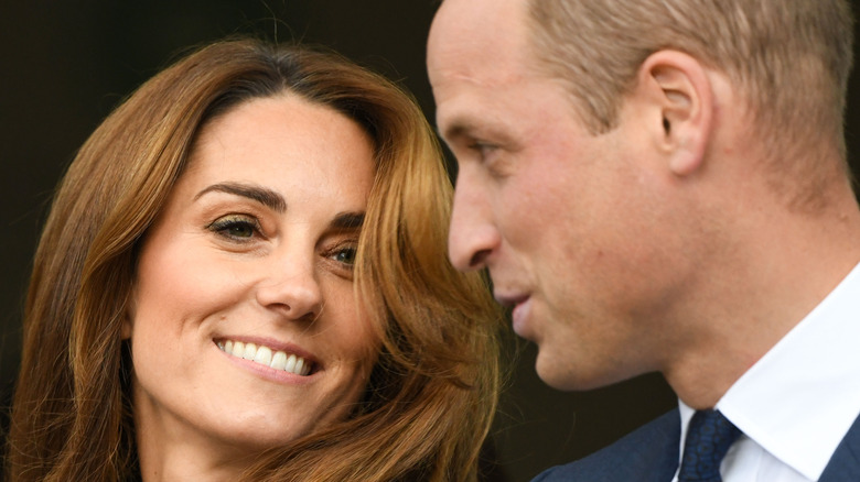 Kate Middleton e il principe William sorridono