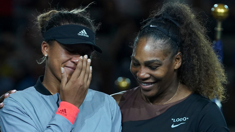 Naomi Osaka e Serena Williams dopo la finale di tennis