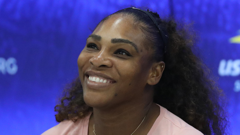 Serena Williams sorride agli US Open