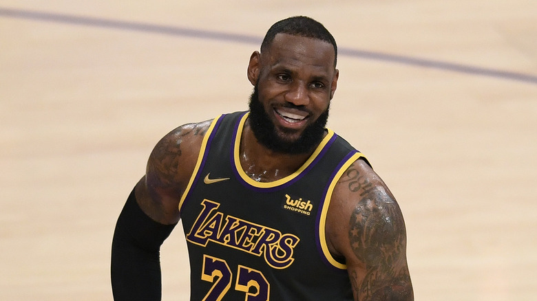 LeBron James che giocherà per i Lakers nel 2021.