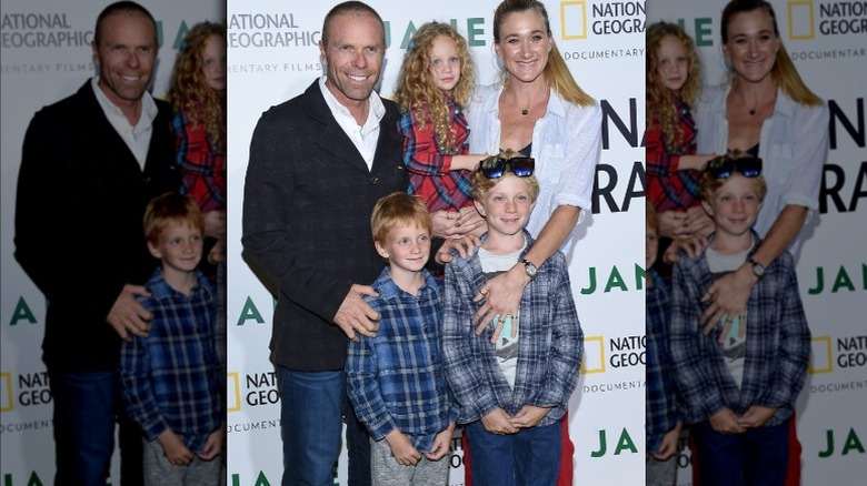 Kerri Walsh Jennings con marito e tre figli