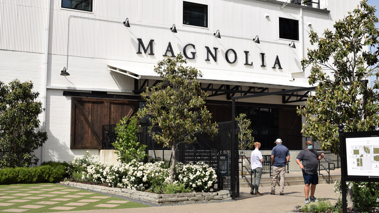 Vetrina dei silos del mercato di Magnolia a Waco, in Texas