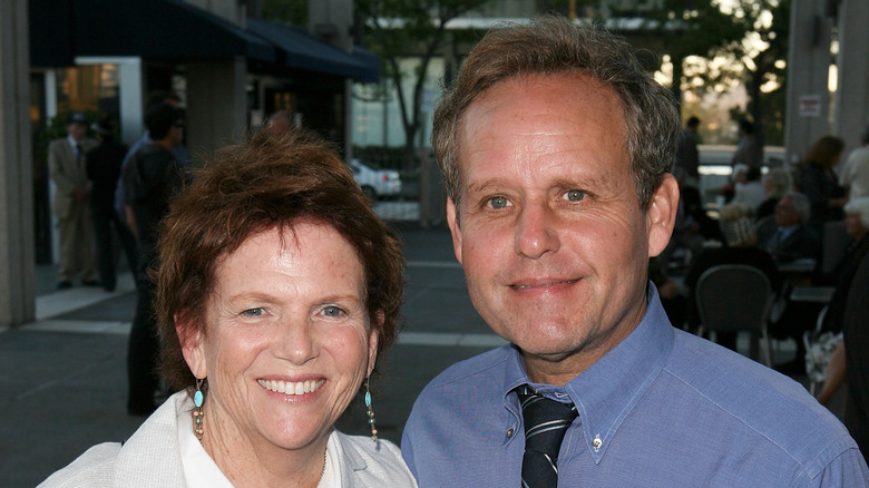 Martha Sue Cumming e Peter MacNicol