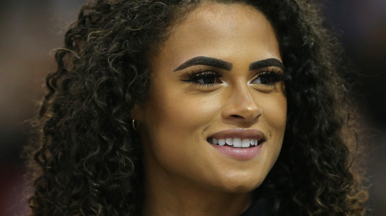 Sydney McLaughlin, sorridente, foto del 2020