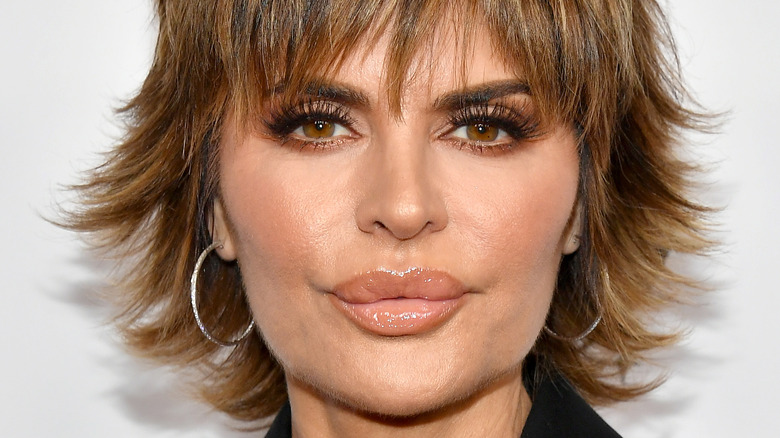 Lisa Rinna in posa a marzo 2020