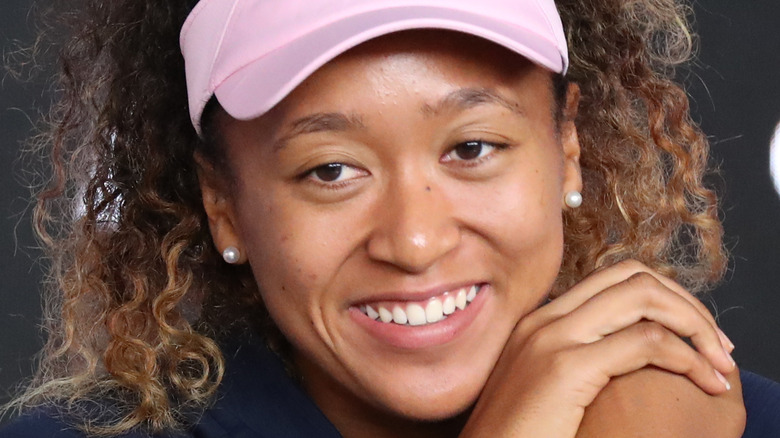 Naomi Osaka sorride