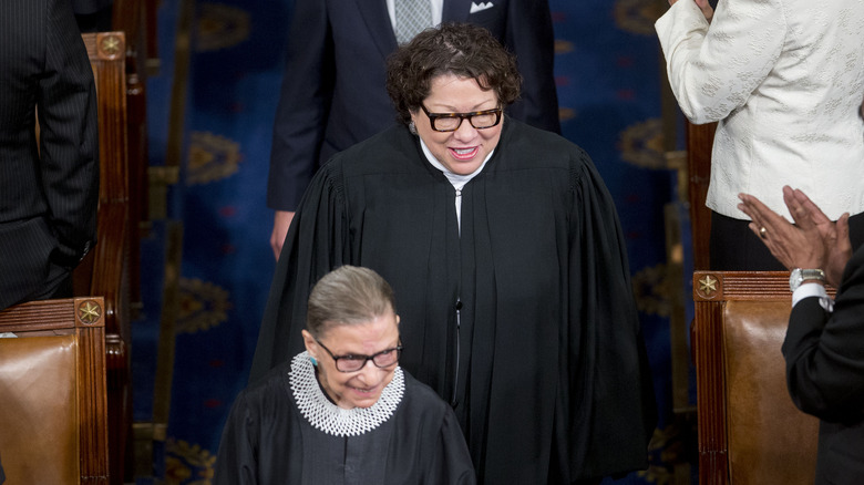 Ruth Bader Ginsberg e Sonia Sotomayor, entrambe sorridenti