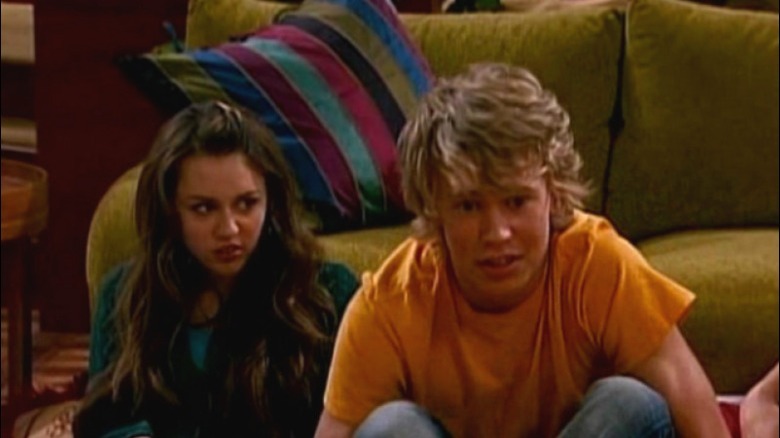 Miley Cyrus e Austin Butler su Hannah Montana nel 2006 