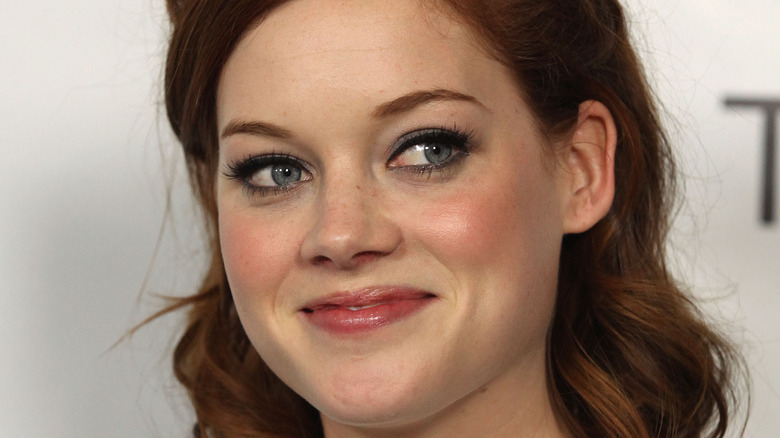 Jane Levy che sorride