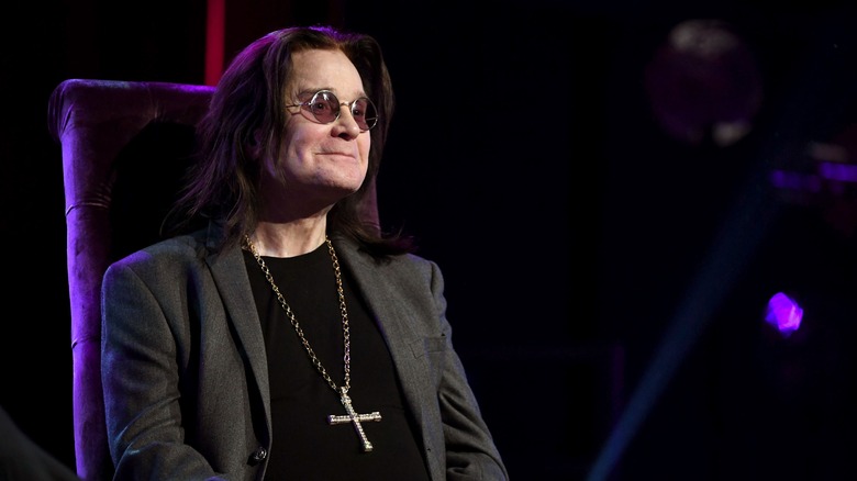 Ozzy Osbourne sorride