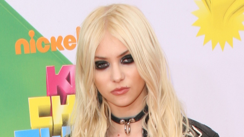 Taylor Momsen in posa all'evento Nickelodeon