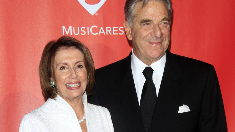 Nancy Pelosi, Paul Pelosi sorridente