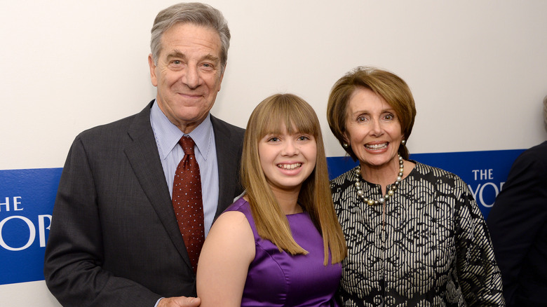 Paul Pelosi, Nancy Pelosi, Madeline Prowda sorridenti