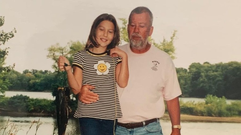 Becca Kufrin da bambina con suo padre