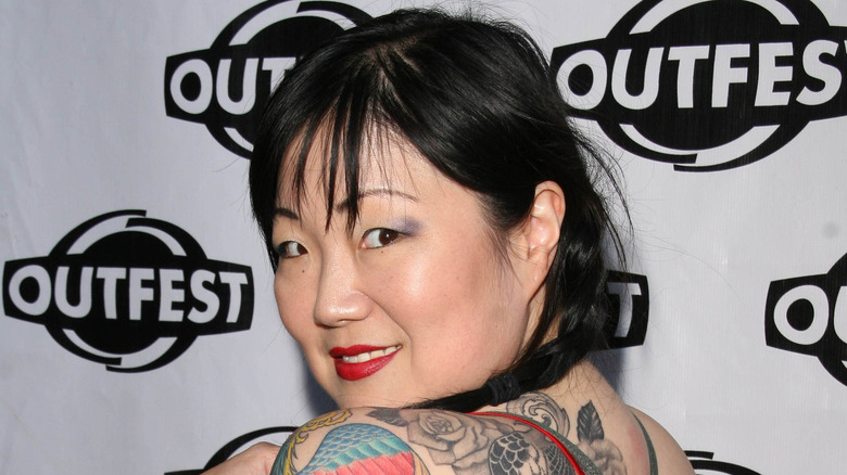 Margaret Cho che guarda di nuovo la telecamera