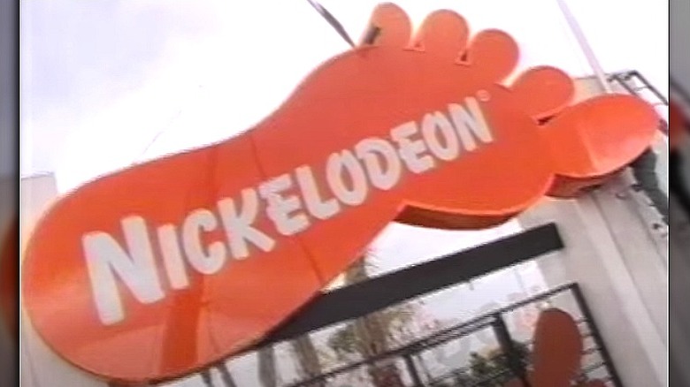 Segno del logo del piede Nickelodeon