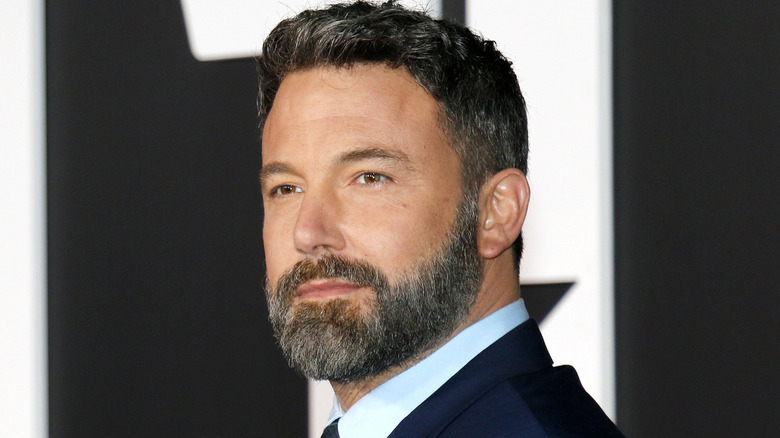 Ben Affleck indossa un abito