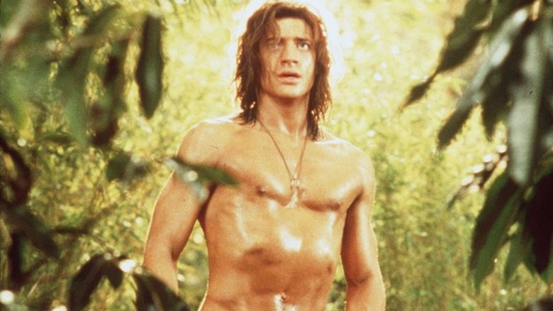 Brendan Fraser a torso nudo in George of the Jungle