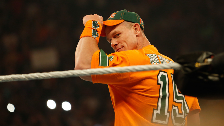 John Cena sul ring di wrestling