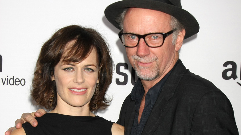 Sarah Clarke e Xander Berkeley