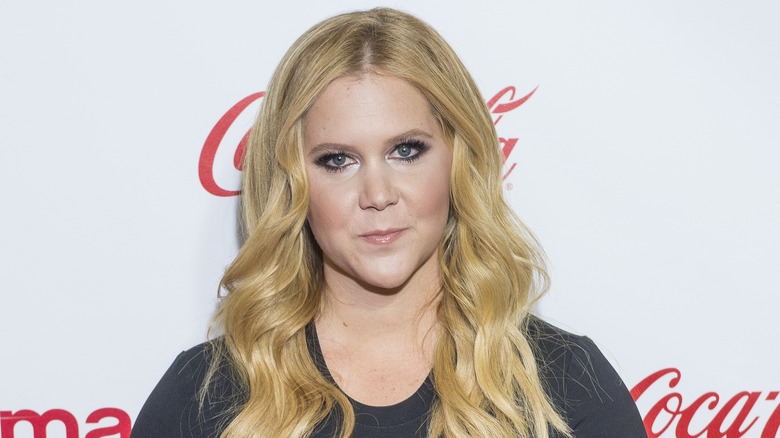 Amy Schumer sorride 