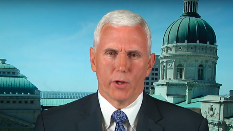 Mike Pence durante l'intervista di ABC News