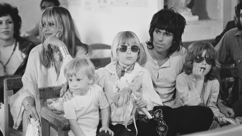 Keith Richards con la sua famiglia negli anni '60