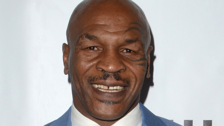 Mike Tyson sorridente