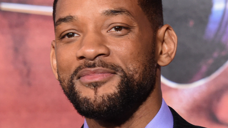 Will Smith sorride