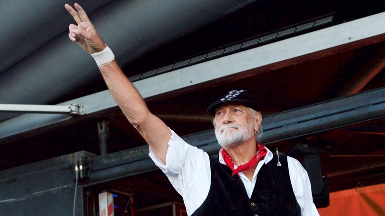 Mick Fleetwood lancia un segno di pace