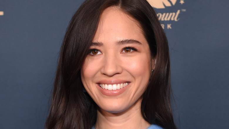 Kelsey Asbille in posa per le telecamere