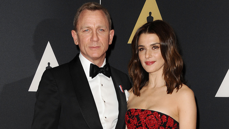 Daniel Craig e Rachel Weisz posano