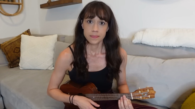 Canzone di scuse di Colleen Ballinger