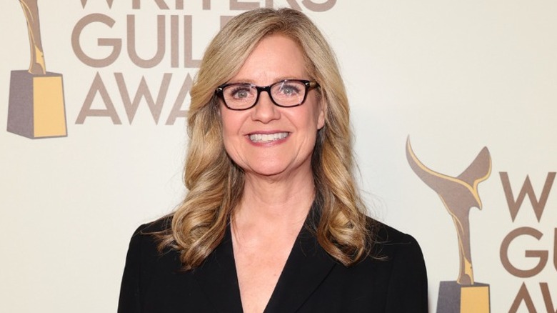 Bonnie Hunt sorride 