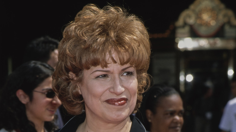 Joy Behar sorride tra la folla