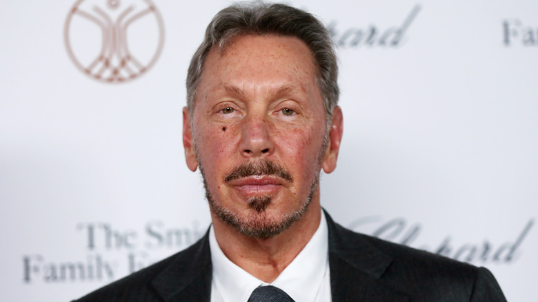 Larry Ellison sembra serio