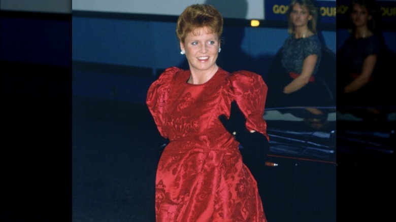 Abito rosso Sarah Ferguson incinta