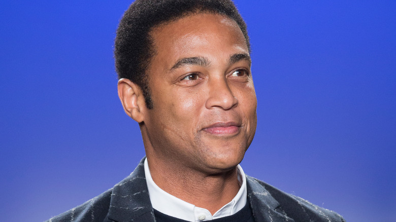 Don Lemon sorridendo all'evento