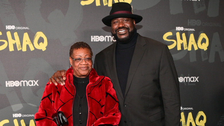 Shaquille O'Neal e mamma all'evento