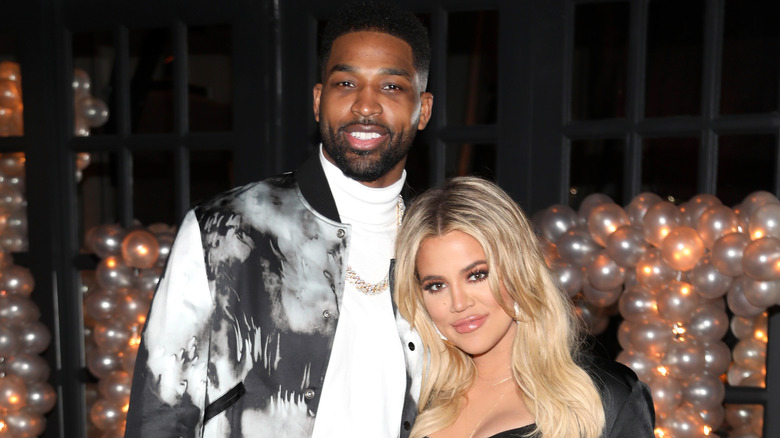 Khloe Kardashian e Tristan Thompson posano insieme