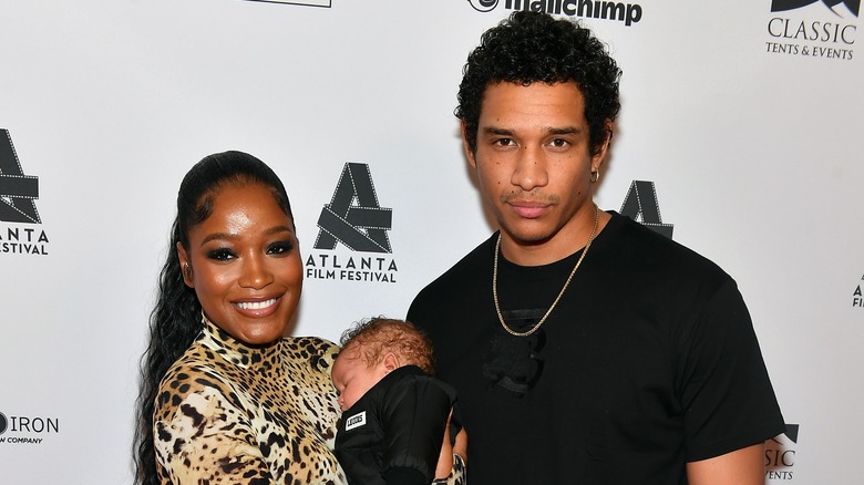 Keke Palmer con il suo bambino, e fidanzato, Darius Jackson